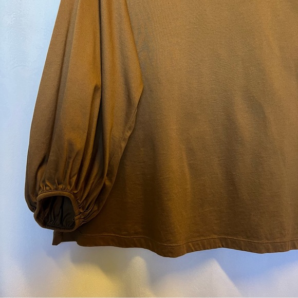 Uniqlo women’s brown Size M crop top crew neck Top - Picture 5 of 8